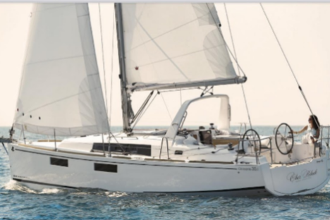 a small boat in a body of water