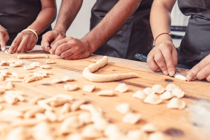 Orecchiette making in Bari